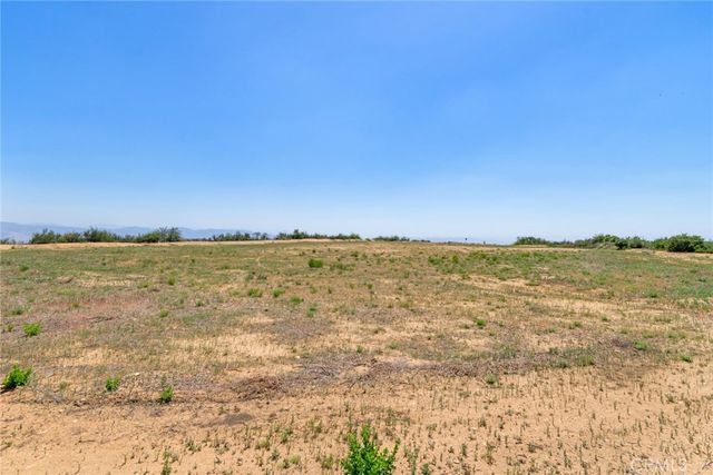 39534 Eastview Court, Yucaipa, CA 92399