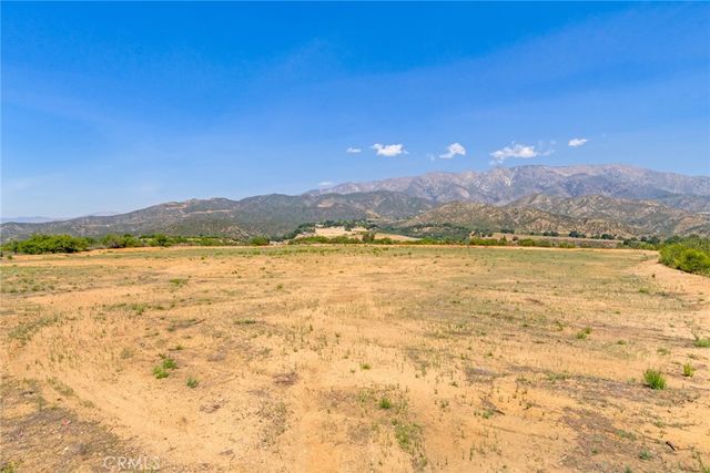 39534 Eastview Court, Yucaipa, CA 92399