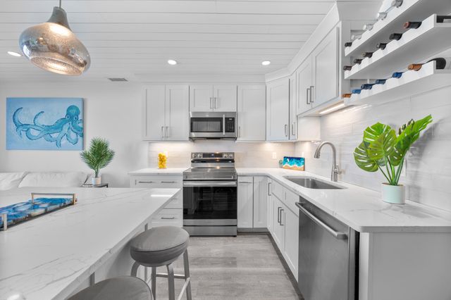 17735 Front Beach Road UNIT 4, Panama City Beach, FL 32413