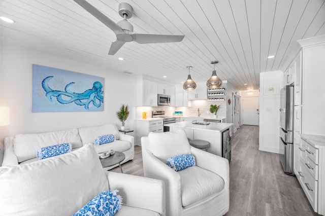 17735 Front Beach Road UNIT 4, Panama City Beach, FL 32413