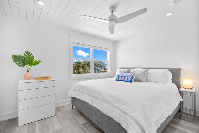 17735 Front Beach Road UNIT 4, Panama City Beach, FL 32413