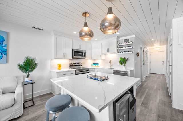 17735 Front Beach Road UNIT 4, Panama City Beach, FL 32413