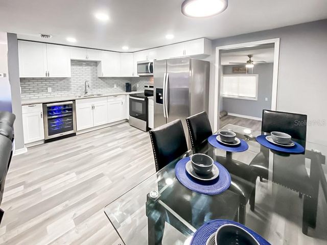4303 CHESTNUT AVENUE, Sarasota, FL 34234