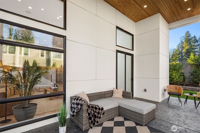 5539 116th Avenue NE, Kirkland, WA 98033