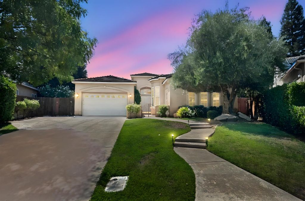 9812 N Sedona Circle, Fresno, CA 93720