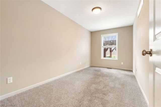 1054 East Avenue, Tallmadge, OH 44278