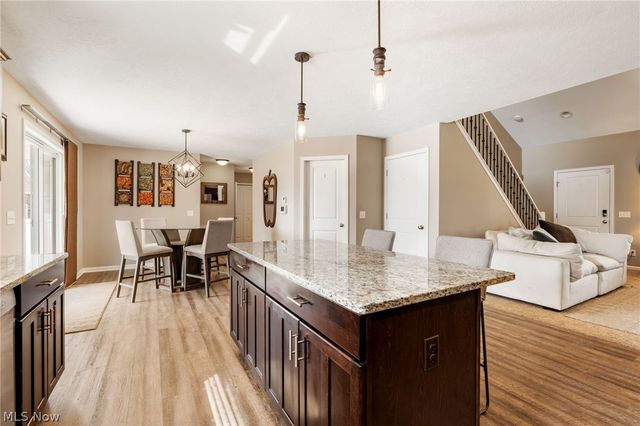 1054 East Avenue, Tallmadge, OH 44278