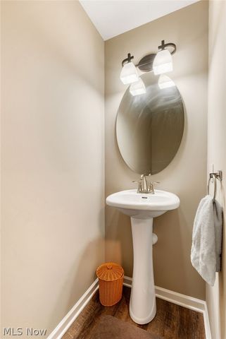 1054 East Avenue, Tallmadge, OH 44278