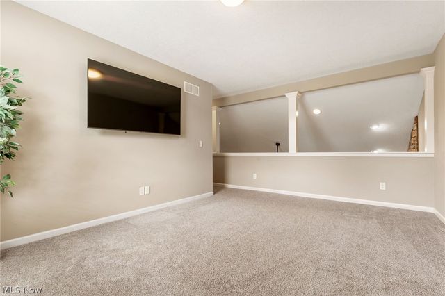 1054 East Avenue, Tallmadge, OH 44278