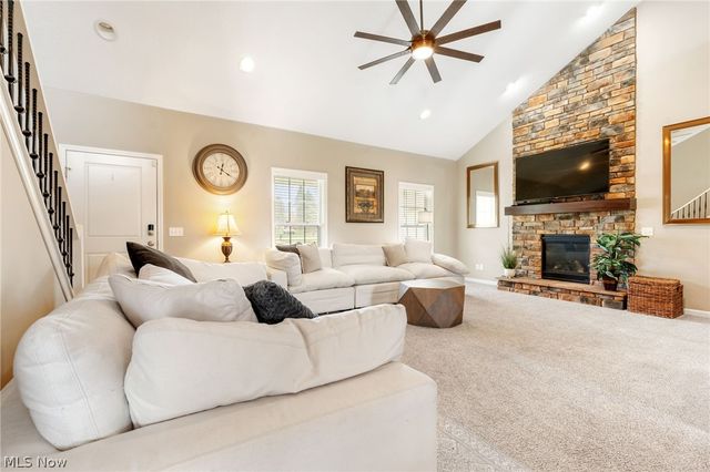 1054 East Avenue, Tallmadge, OH 44278