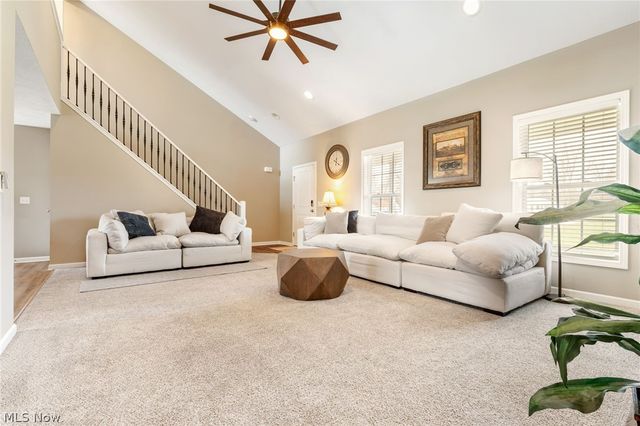 1054 East Avenue, Tallmadge, OH 44278