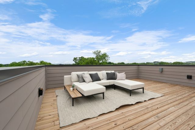 1008 Douglas Ave, Nashville, TN 37206