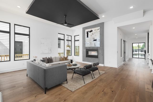 1008 Douglas Ave, Nashville, TN 37206