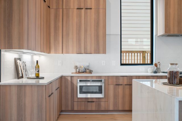 1008 Douglas Ave, Nashville, TN 37206