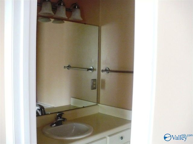 11515 Jade Lane, Huntsville, AL 35803