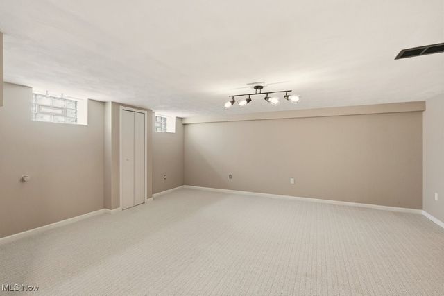 6119 E Sprague Road, Independence, OH 44131