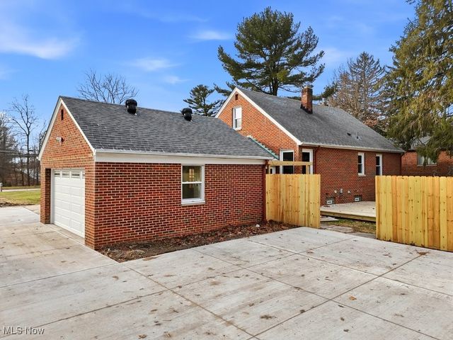 6119 E Sprague Road, Independence, OH 44131