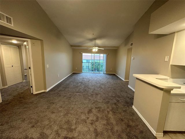 4199 N Haverhill Road 113, West Palm Beach, FL 33417