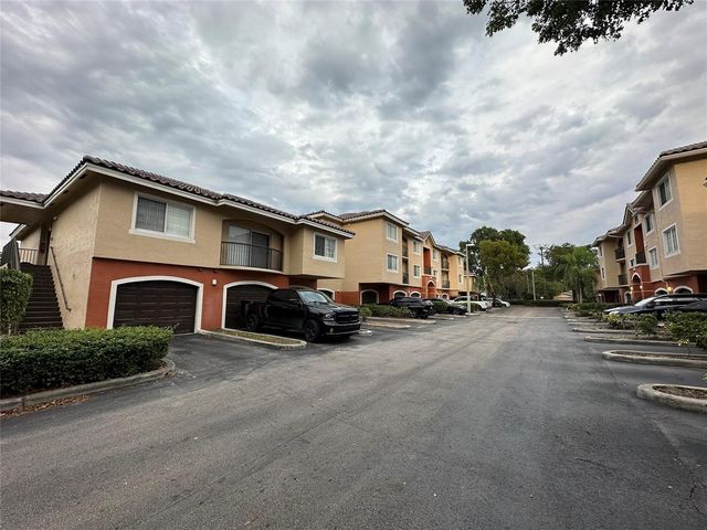 4199 N Haverhill Road 113, West Palm Beach, FL 33417