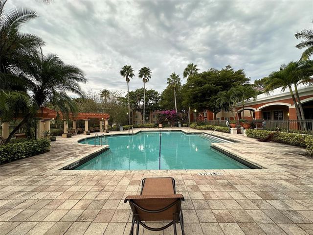 4199 N Haverhill Road 113, West Palm Beach, FL 33417
