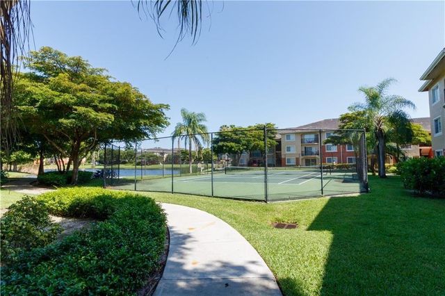 4199 N Haverhill Road 113, West Palm Beach, FL 33417