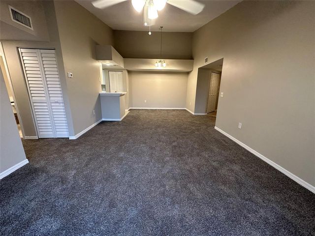 4199 N Haverhill Road 113, West Palm Beach, FL 33417