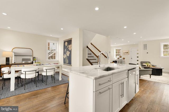 1822 TAYLOR ST NE, Washington, DC 20018