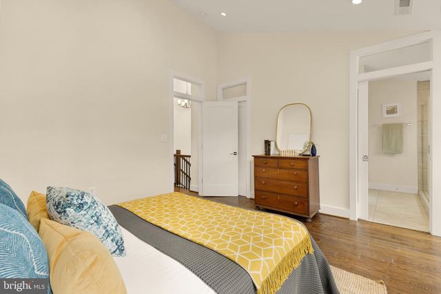 1822 TAYLOR ST NE, Washington, DC 20018