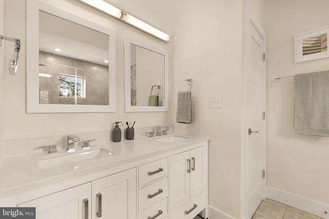 1822 TAYLOR ST NE, Washington, DC 20018