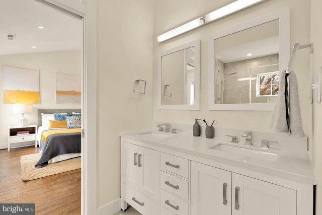 1822 TAYLOR ST NE, Washington, DC 20018