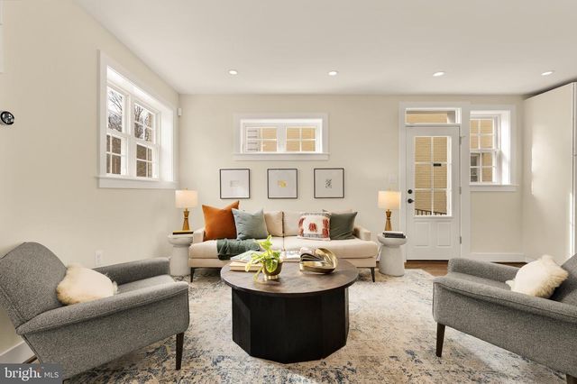 1822 TAYLOR ST NE, Washington, DC 20018