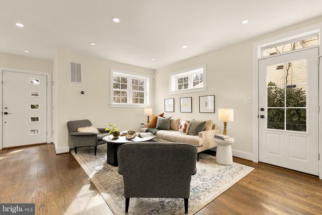 1822 TAYLOR ST NE, Washington, DC 20018