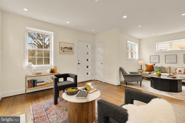 1822 TAYLOR ST NE, Washington, DC 20018