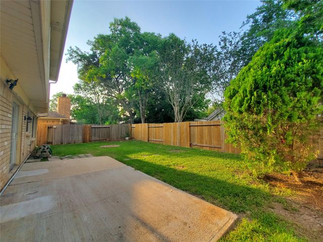 3323 Green Fields Drive, Sugar Land, TX 77479