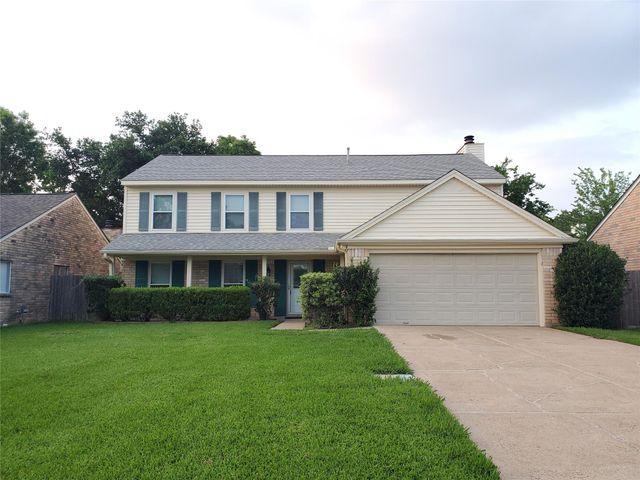 3323 Green Fields Drive, Sugar Land, TX 77479