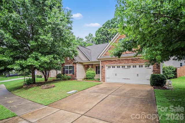 10718 Cove Point Drive, Charlotte, NC 28278
