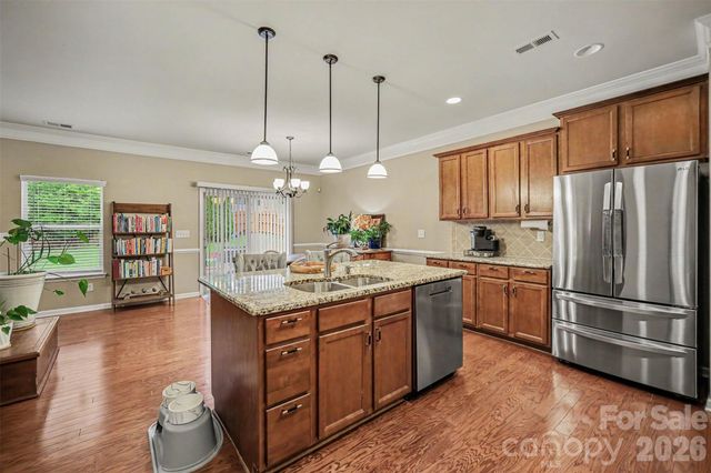 10718 Cove Point Drive, Charlotte, NC 28278