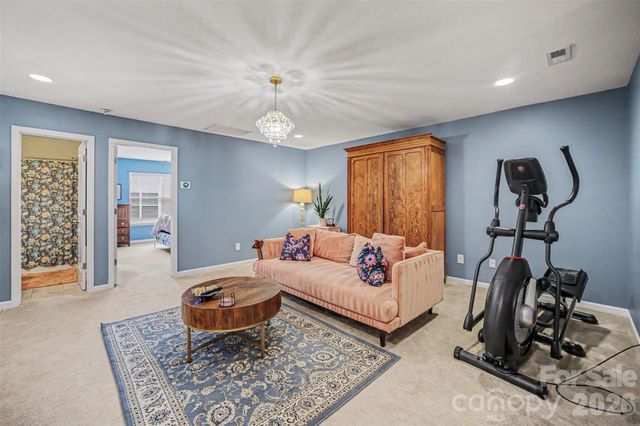 10718 Cove Point Drive, Charlotte, NC 28278