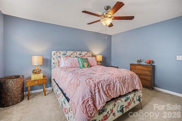 10718 Cove Point Drive, Charlotte, NC 28278