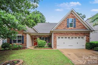 10718 Cove Point Drive, Charlotte, NC 28278