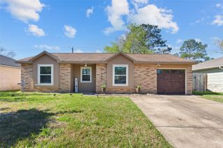 16806 David Glen Dr Drive, Friendswood, TX 77546