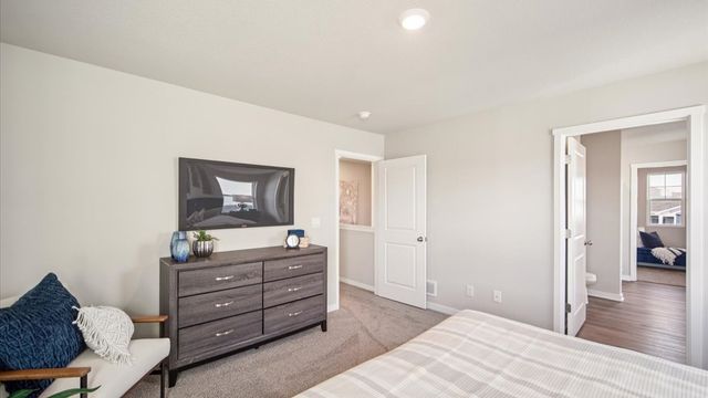 734 Magnolia Way, Tiffin, IA 52340