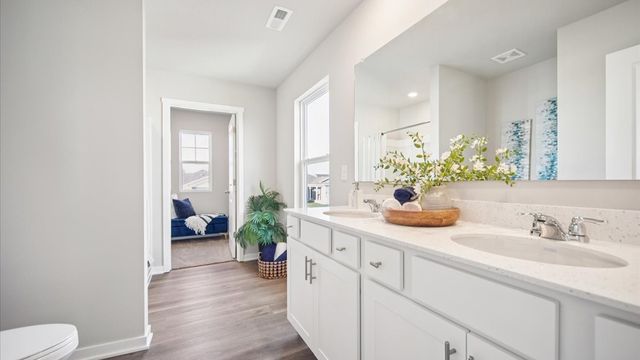 734 Magnolia Way, Tiffin, IA 52340