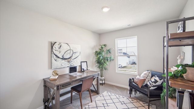 734 Magnolia Way, Tiffin, IA 52340