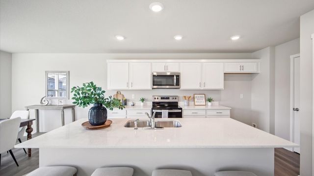 734 Magnolia Way, Tiffin, IA 52340