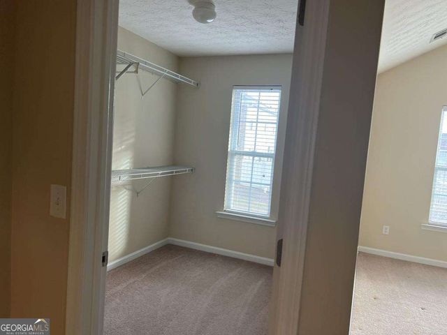 6614 Splashwater Drive, Flowery Branch, GA 30542