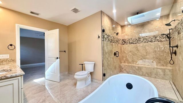 9044 Villa Portofino Circle, Boca Raton, FL 33496