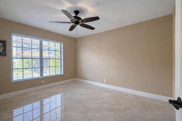 9044 Villa Portofino Circle, Boca Raton, FL 33496