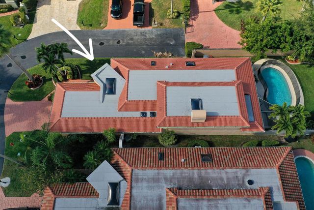 9044 Villa Portofino Circle, Boca Raton, FL 33496