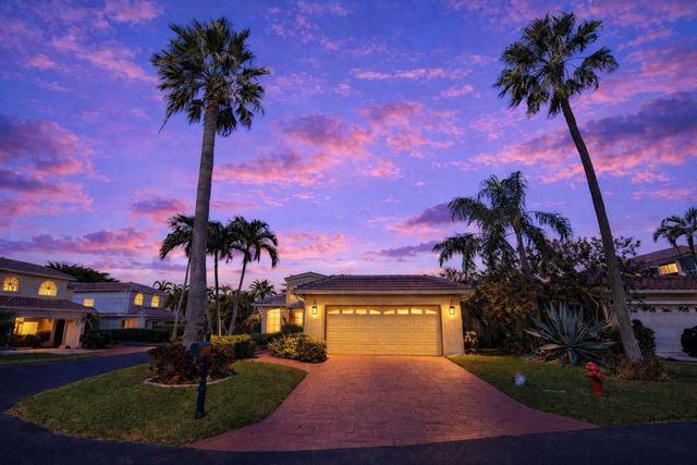 9044 Villa Portofino Circle, Boca Raton, FL 33496